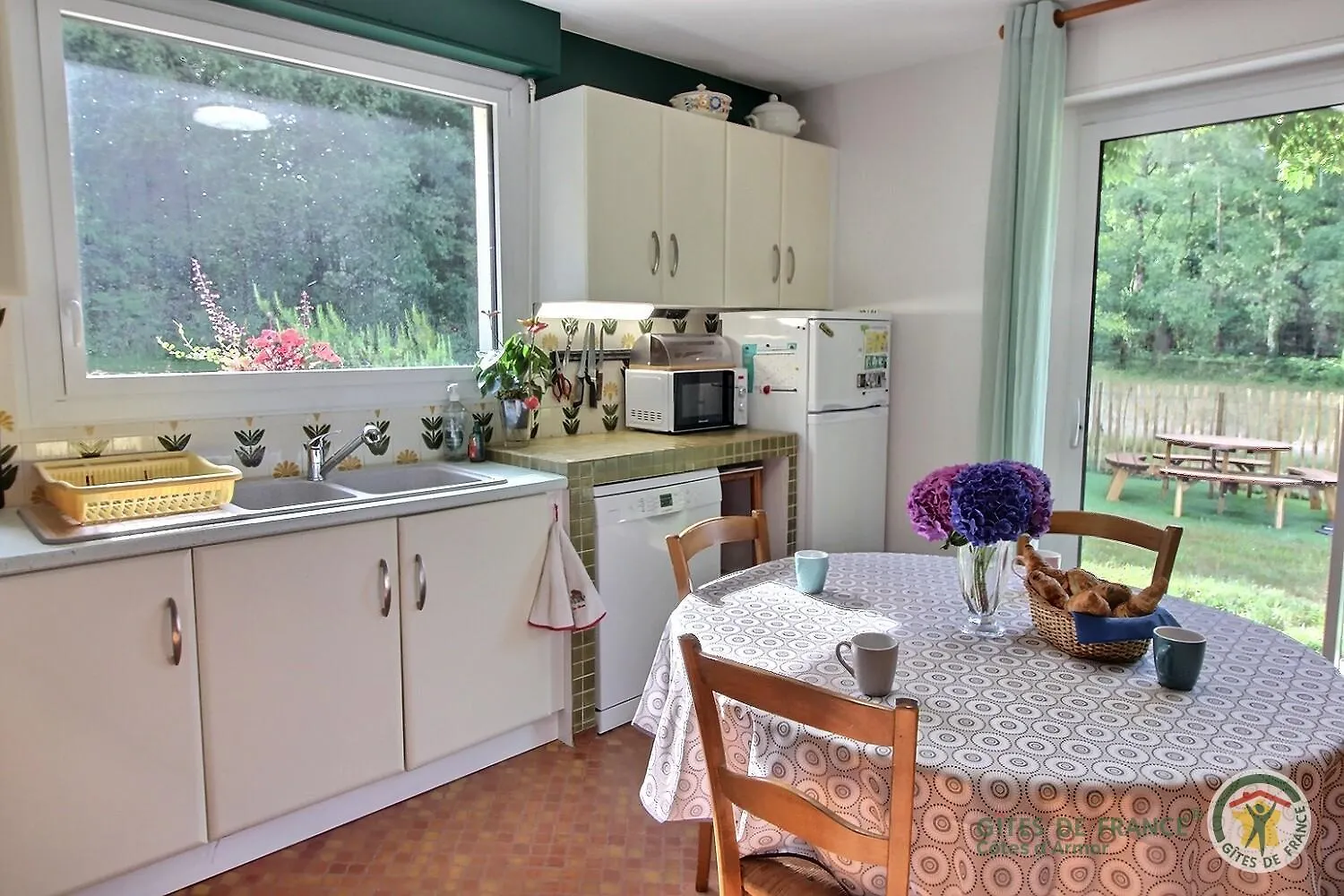 Holiday home L'Oree Du Bois Ploumagoar